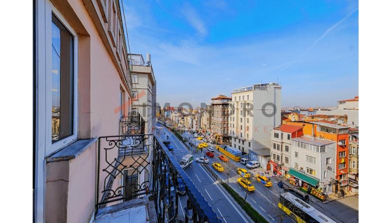 Центральный коммерческий объект в Бейоглу