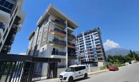 AL-930-2, Air-conditioned real estate (3 rooms, 2 bathrooms) with balcony and pool in Алания Махмутлар