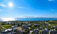 IS-5179, Sea view apartment with terrace and pool in Стамбул Бейликдюзю