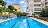 AL-1998, Квартира площадью 110 м² с американской кухней, 2+1, на 1-м этаже, с бассейном и садом, в 400 м от моря — светлая, меблированная, Оба